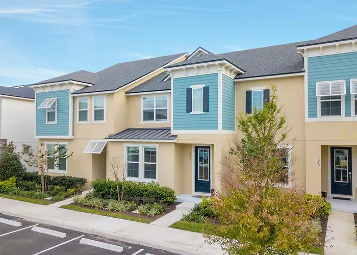 Family Friendly Four Bedroom W/ Pool @Solararesort 1517