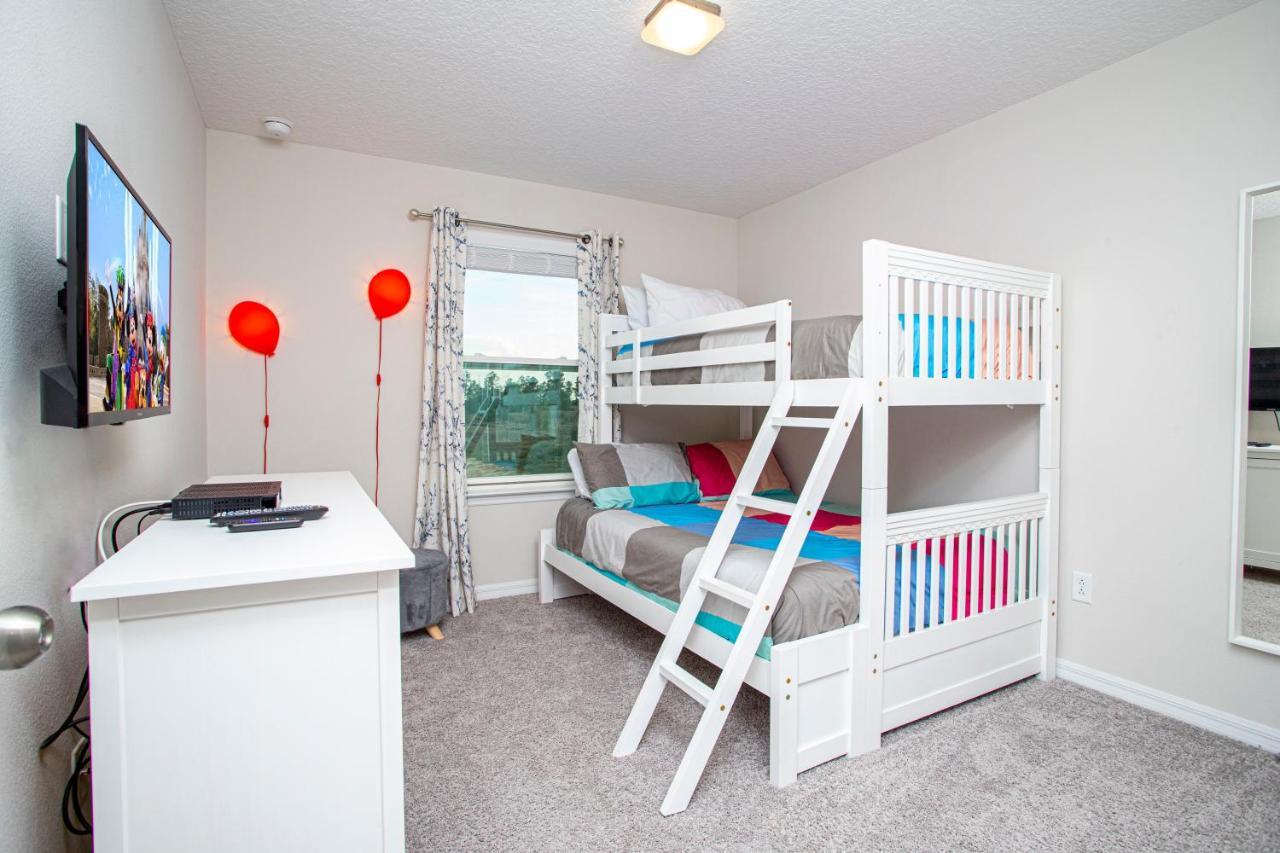 Family Friendly Four Bedroom W/ Pool @solararesort 1517 Holiday home