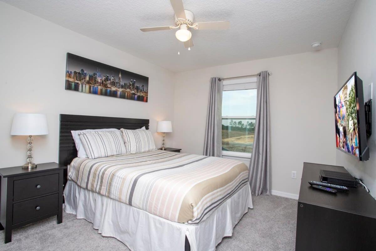 Family Friendly Four Bedroom W/ Pool @solararesort 1517 Holiday home *