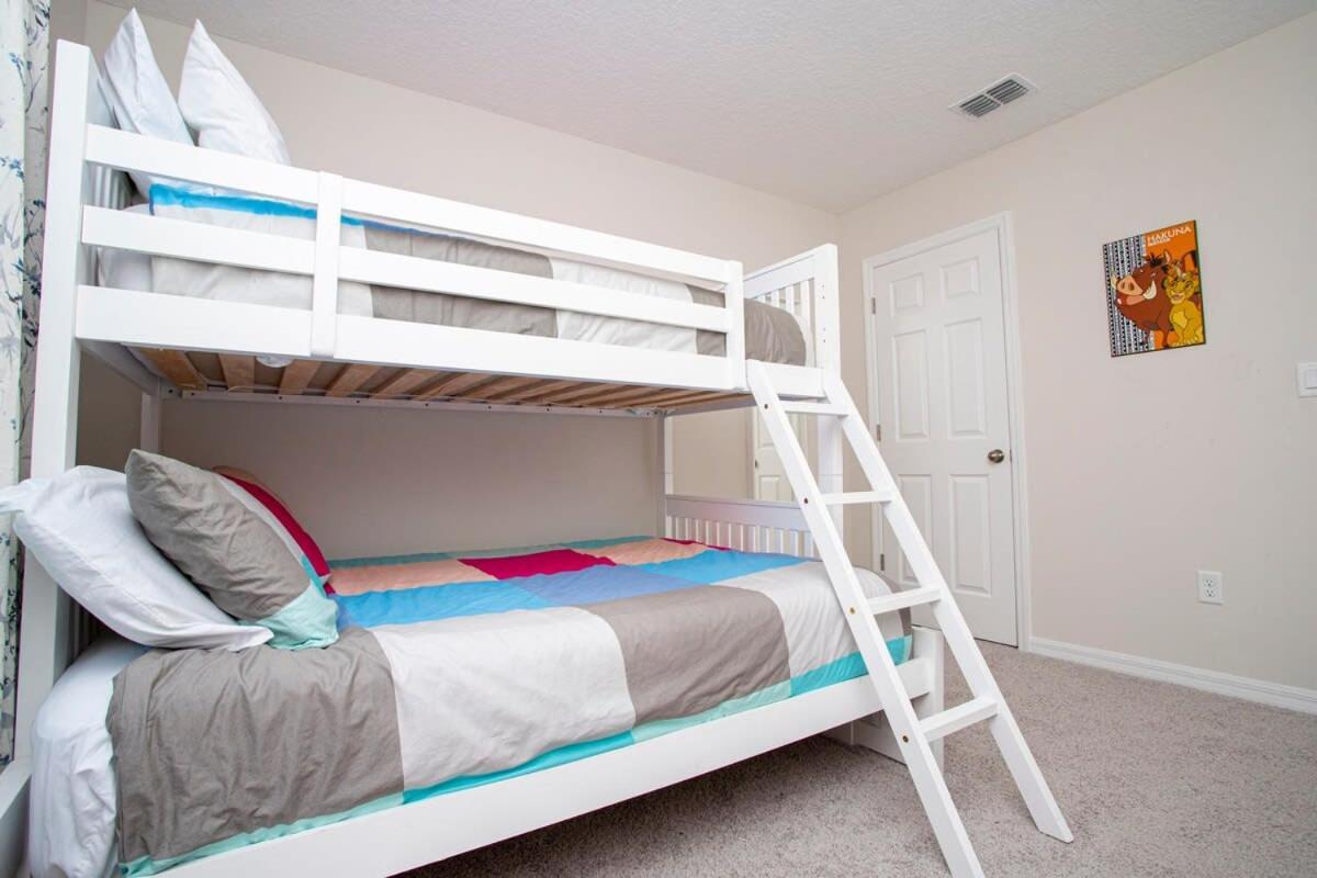Family Friendly Four Bedroom W/ Pool @solararesort 1517 *